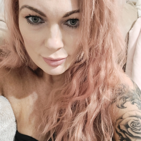hollymm1973